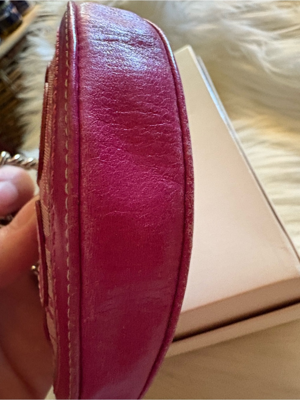 RARE Y2K COACH PINK LEATHER AND PINK ICONIC C JACQUARD PINK GRAPEFRUIT WRISTLET - Picture 8 of 11